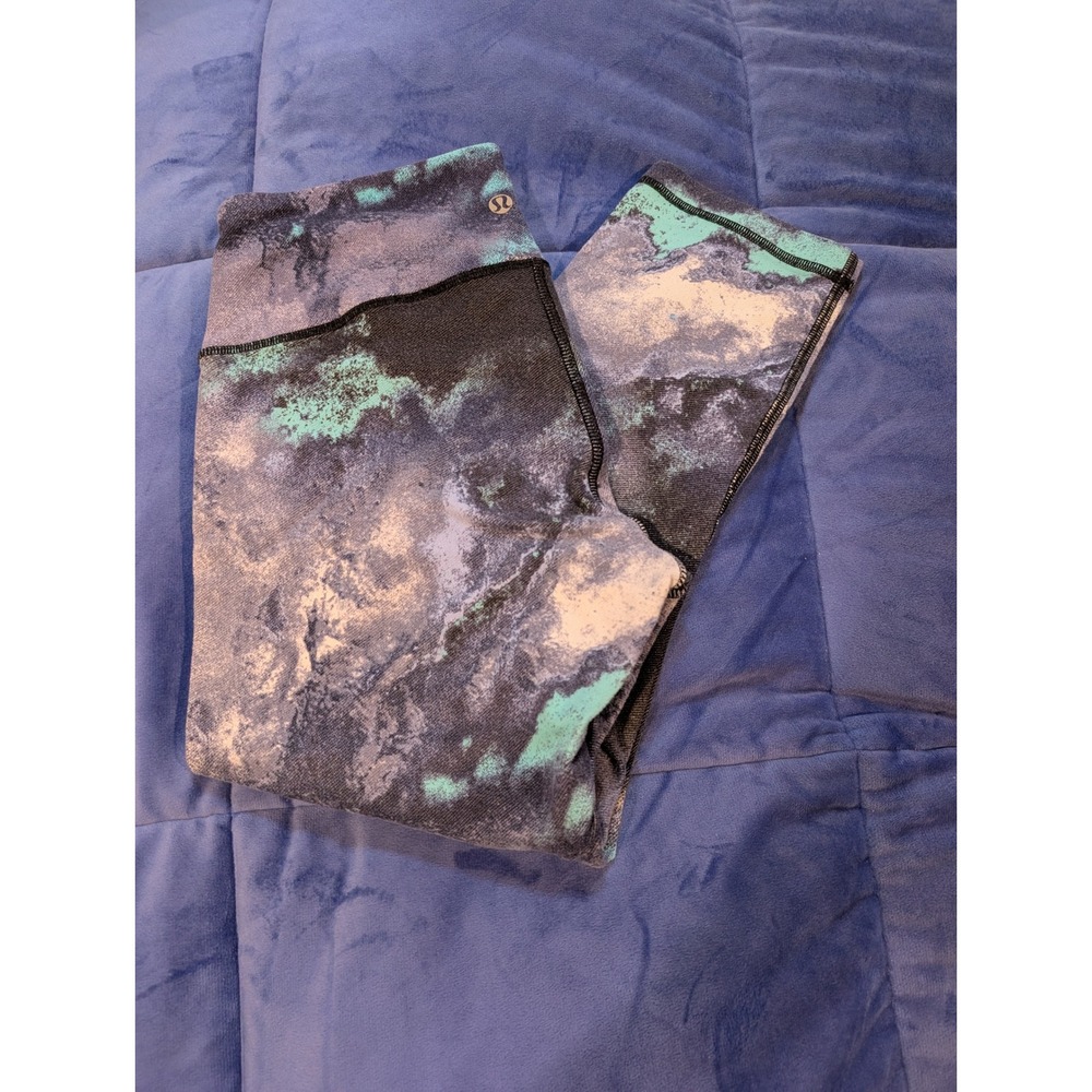 Lululemon Wunder Under Crop‎ Leggings Denim Milky Way - Size 6